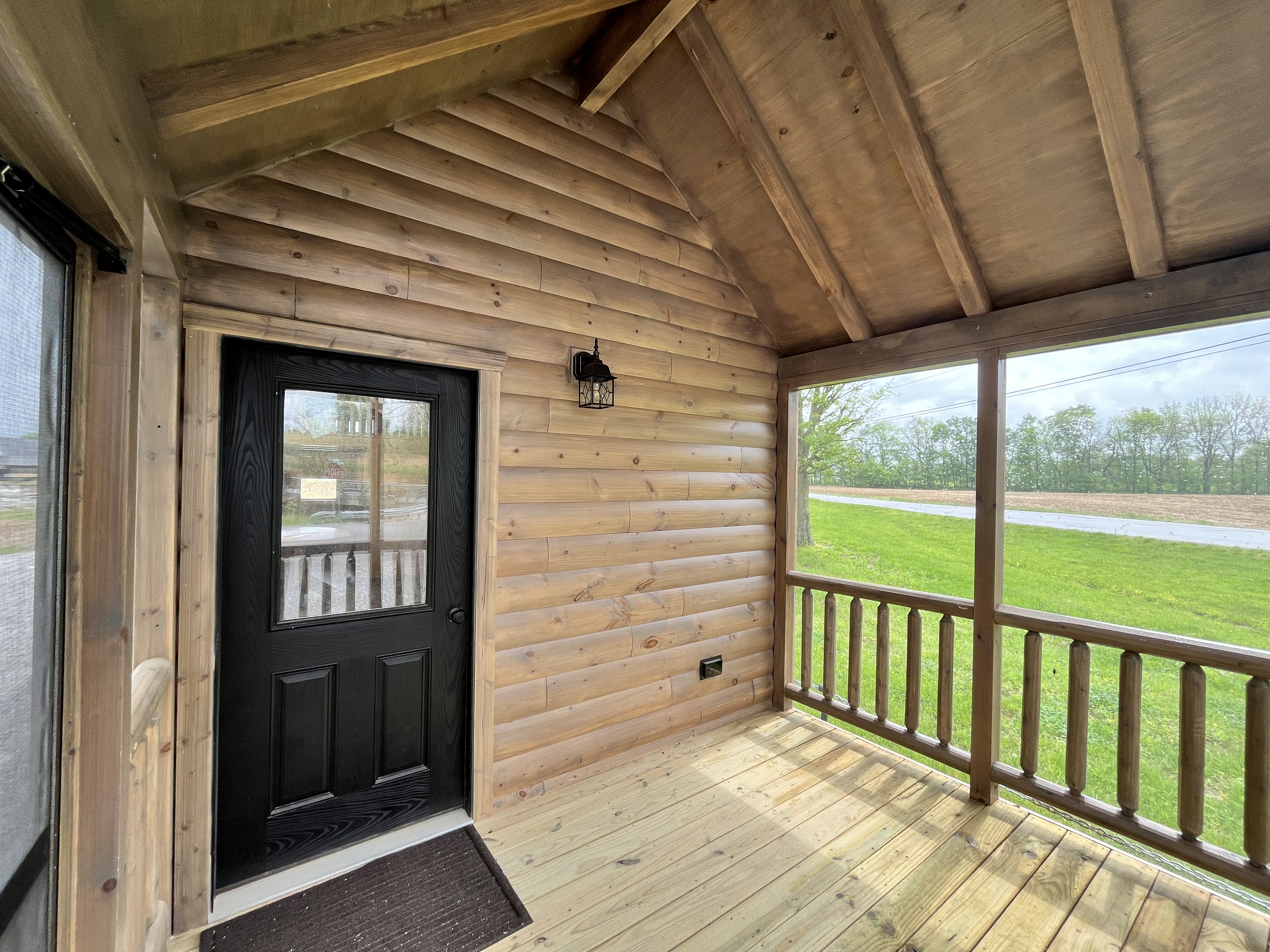 Screened in Porch